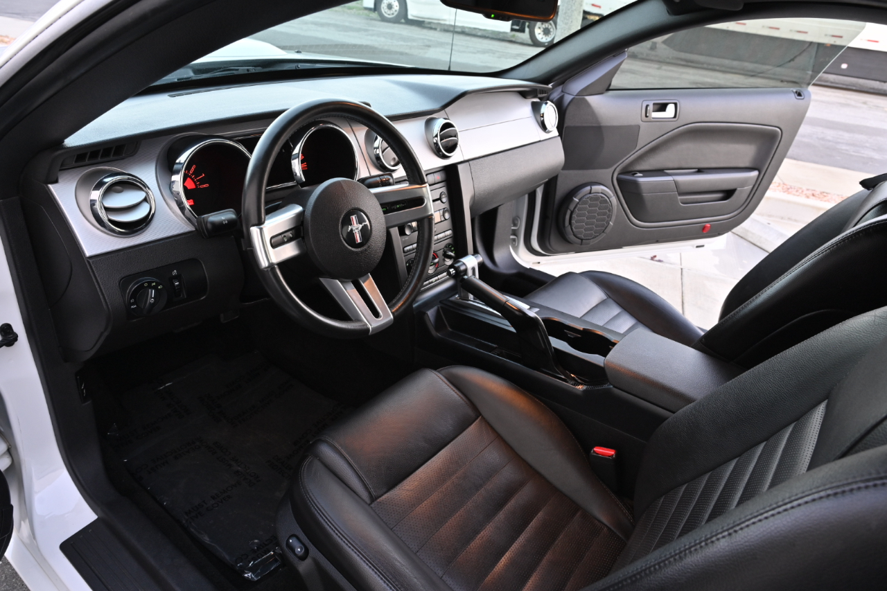 Ford Mustang GT Premium Coupe 2006