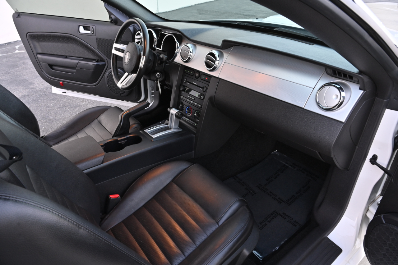 Ford Mustang GT Premium Coupe 2006