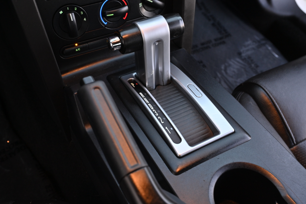 Ford Mustang GT Premium Coupe 2006