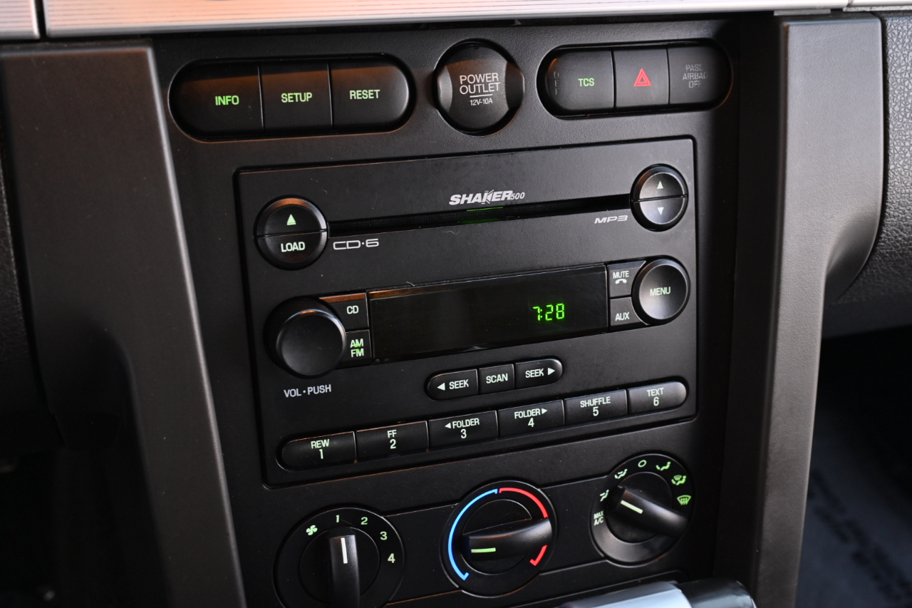 Ford Mustang GT Premium Coupe 2006