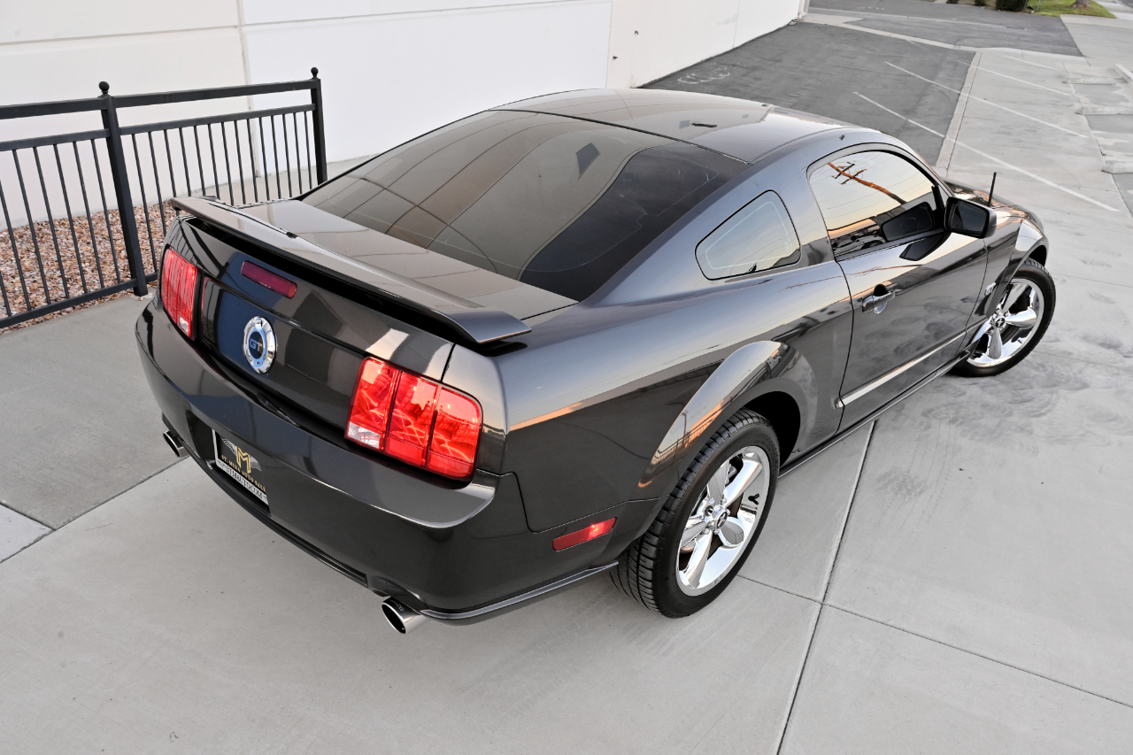 Ford Mustang  2008