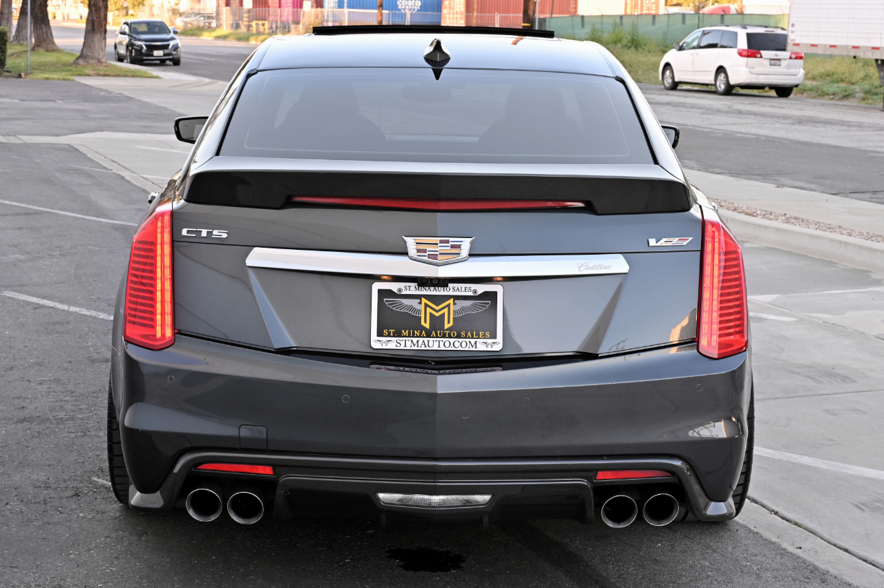 Cadillac CTS-V Sedan  2017
