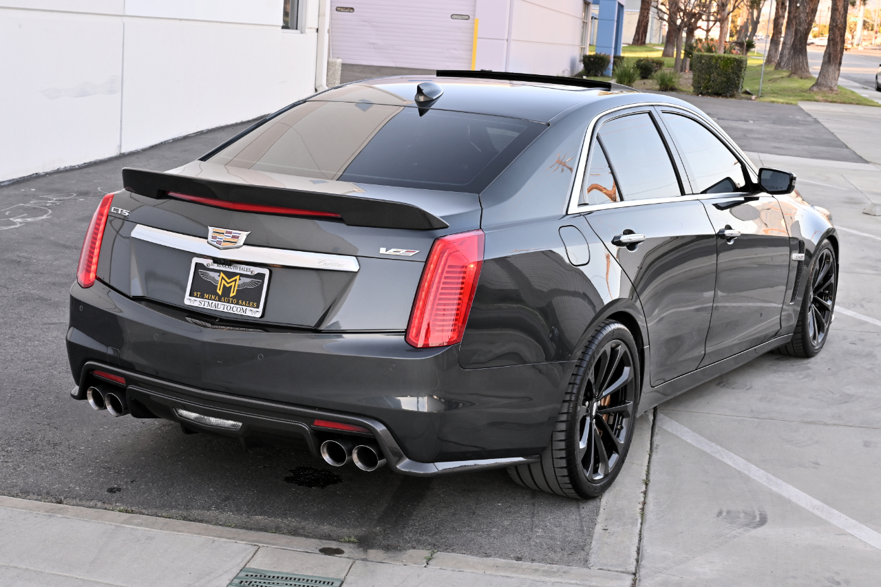 Cadillac CTS-V Sedan  2017