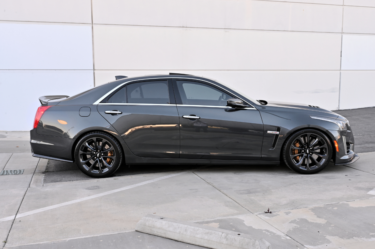 Cadillac CTS-V Sedan  2017