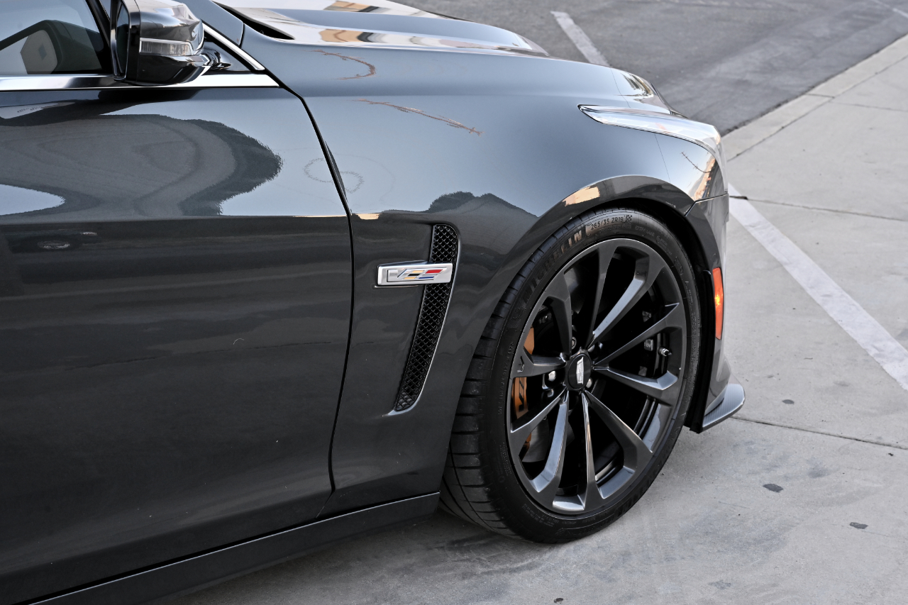 Cadillac CTS-V Sedan  2017