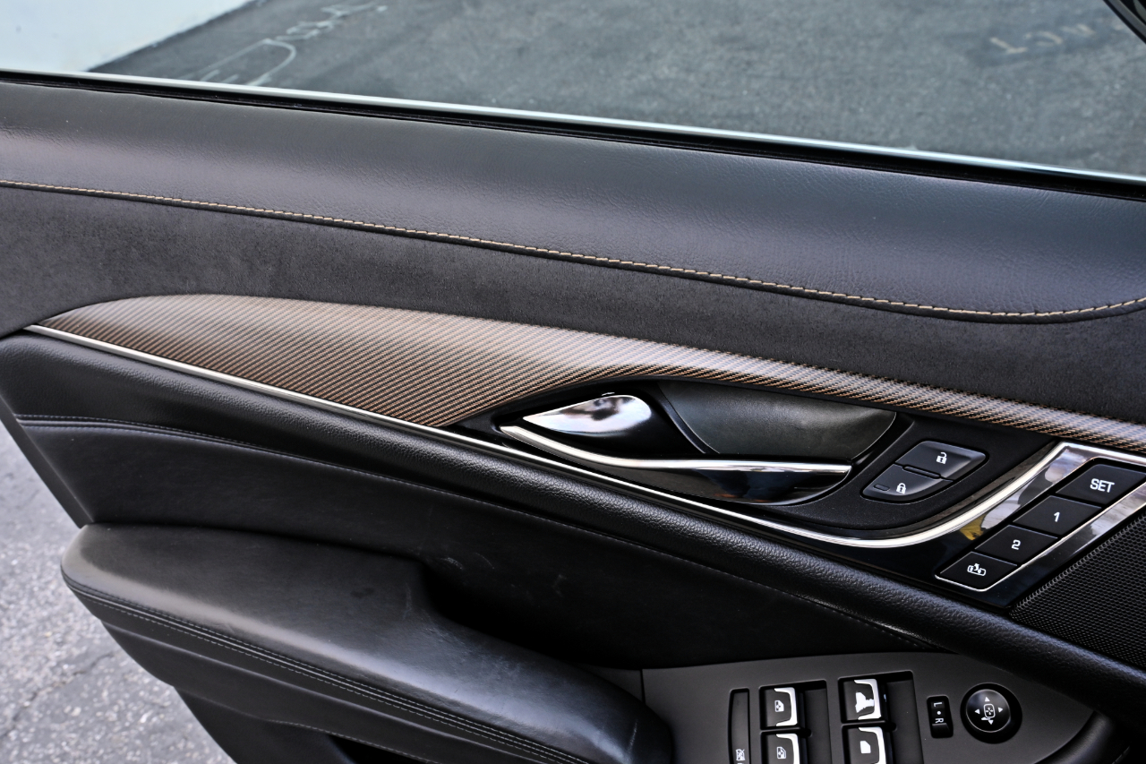 Cadillac CTS-V Sedan  2017