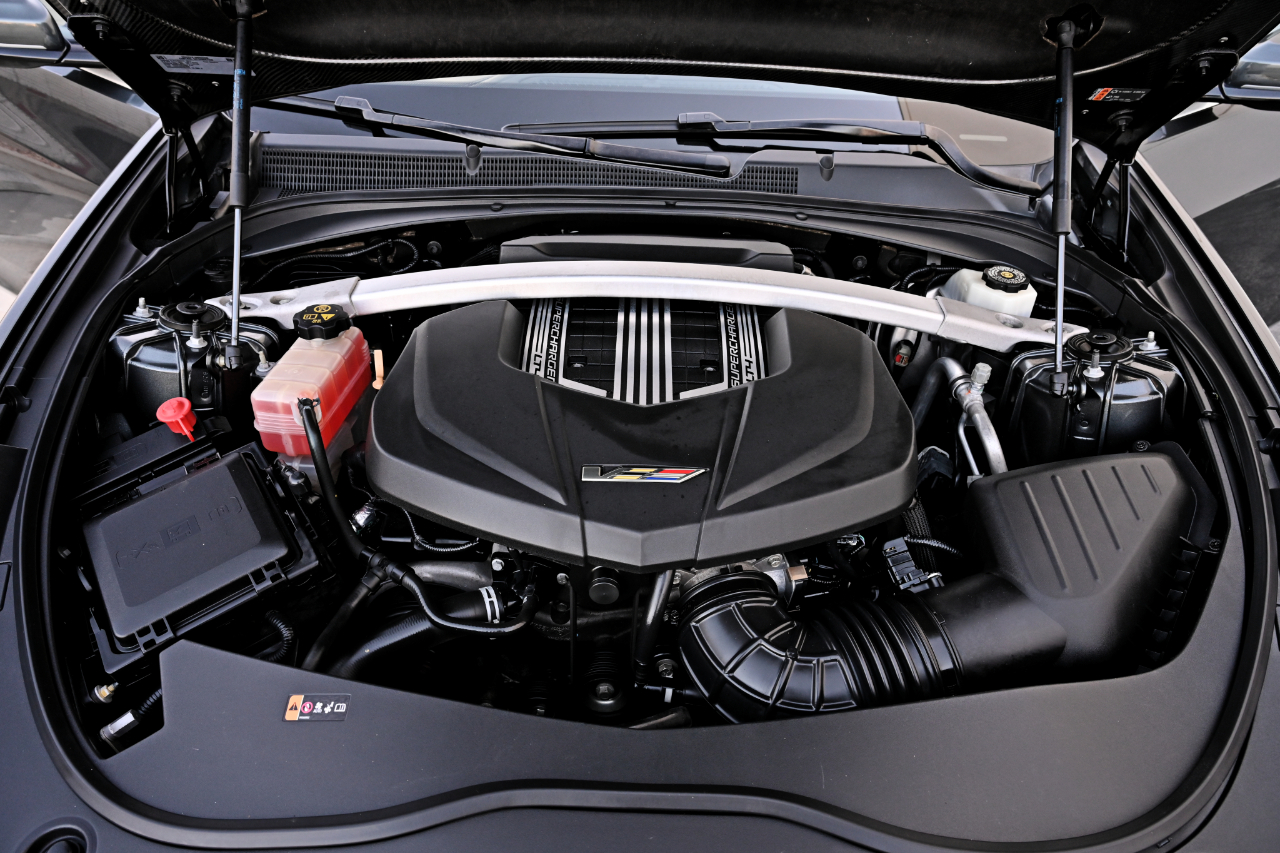 Cadillac CTS-V Sedan  2017