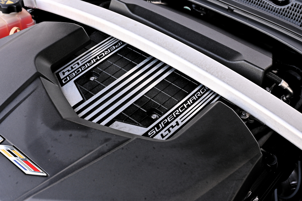 Cadillac CTS-V Sedan  2017