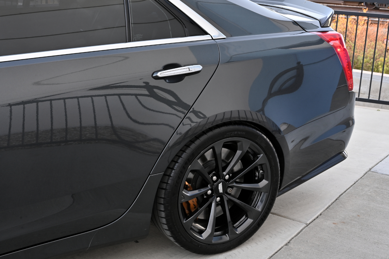 Cadillac CTS-V Sedan  2017