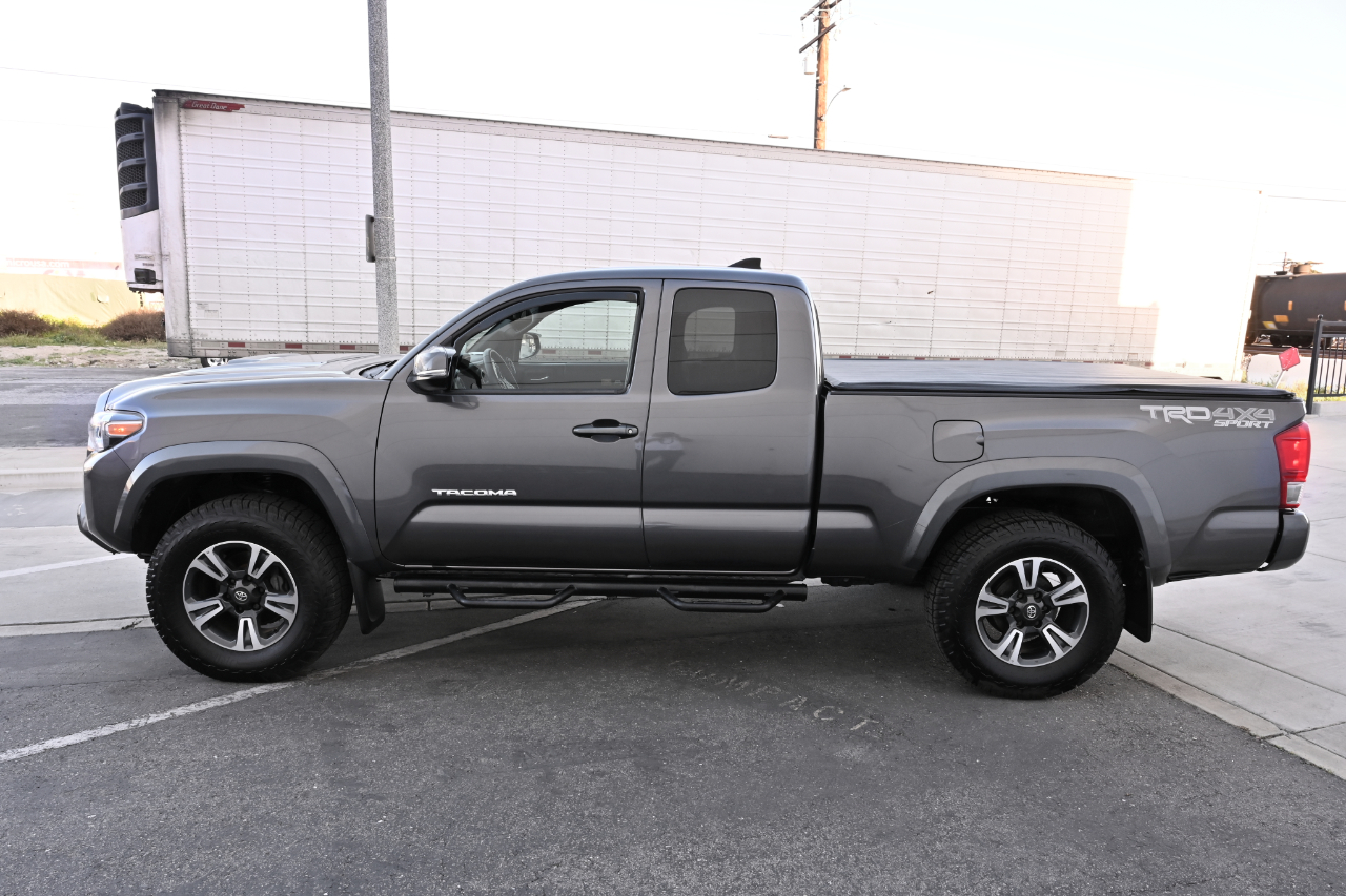 Toyota Tacoma  2017