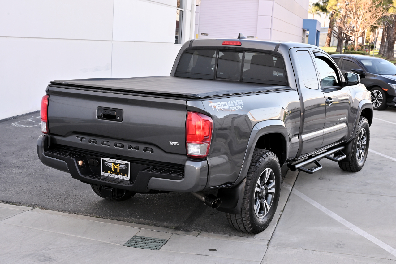 Toyota Tacoma  2017