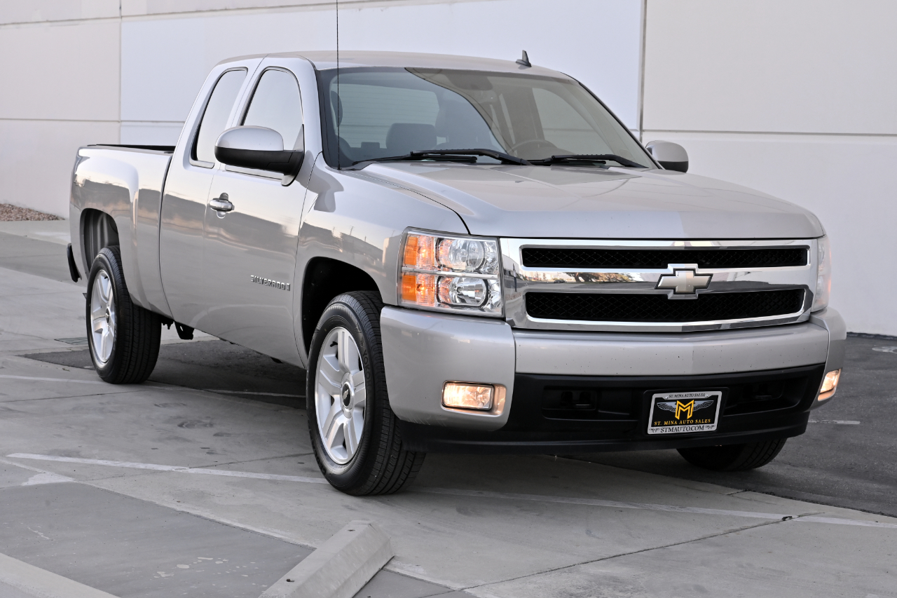 Chevrolet Silverado 1500 4WD Ext Cab 143.5" LTZ 2008