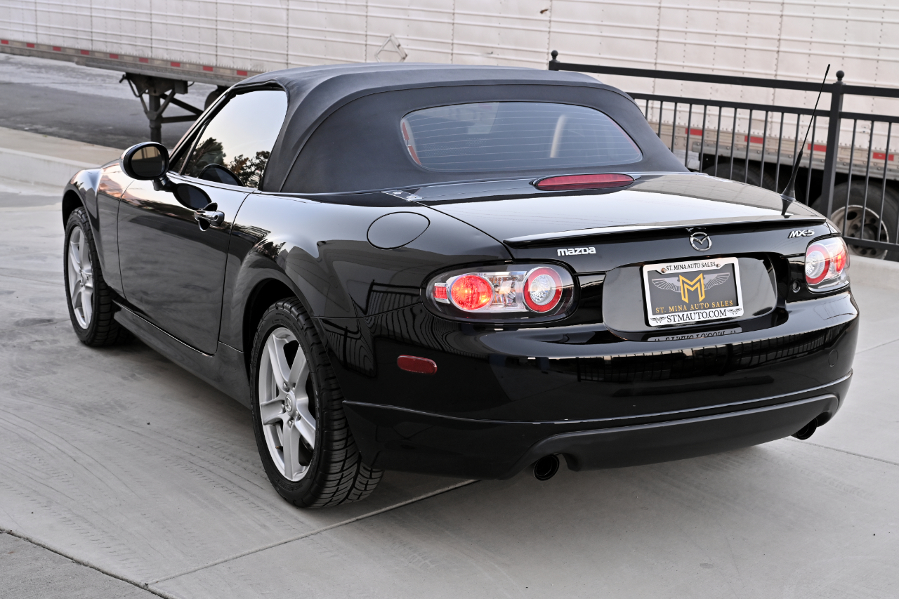 Mazda MX-5 Miata  2006