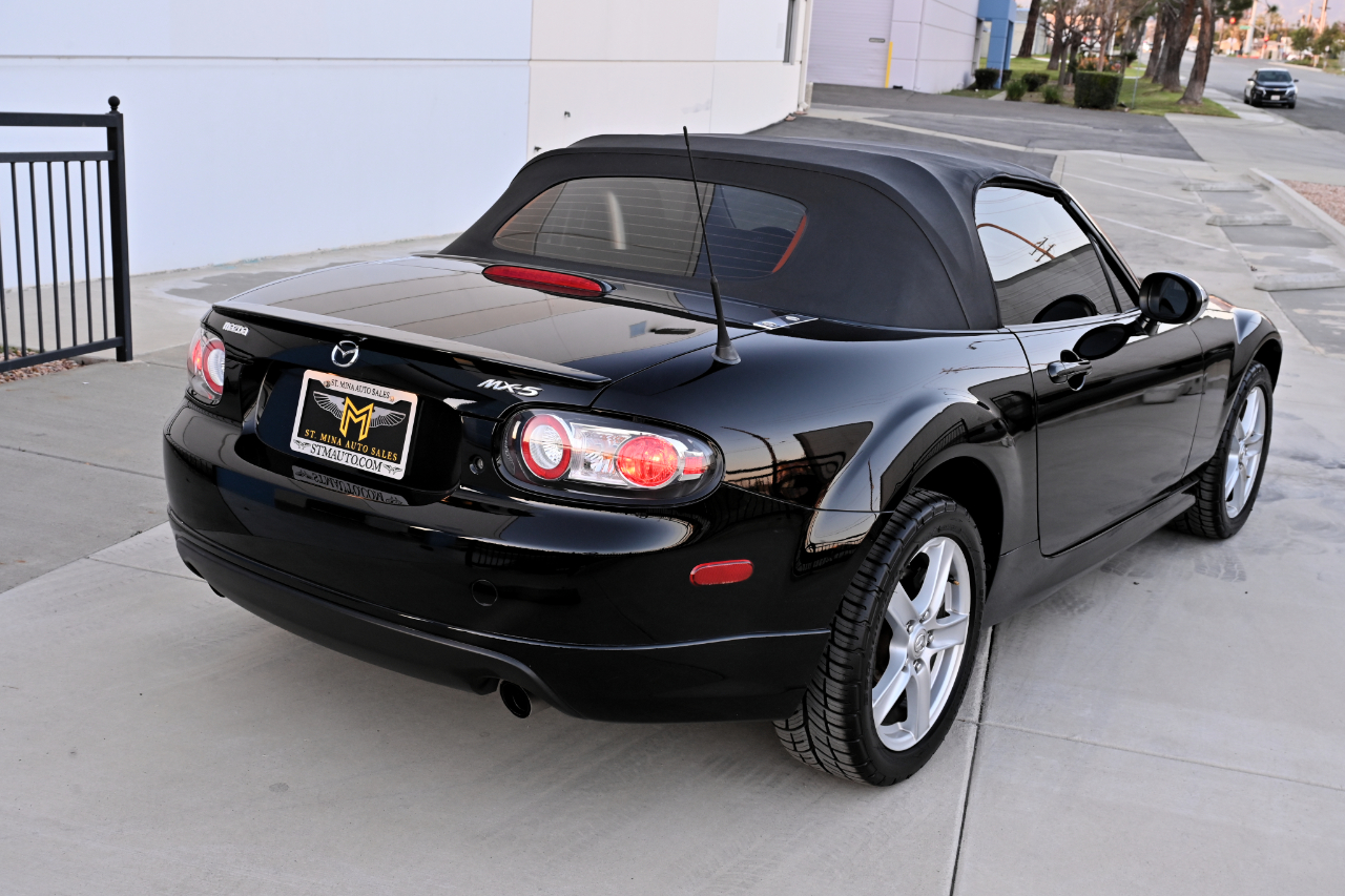 Mazda MX-5 Miata  2006