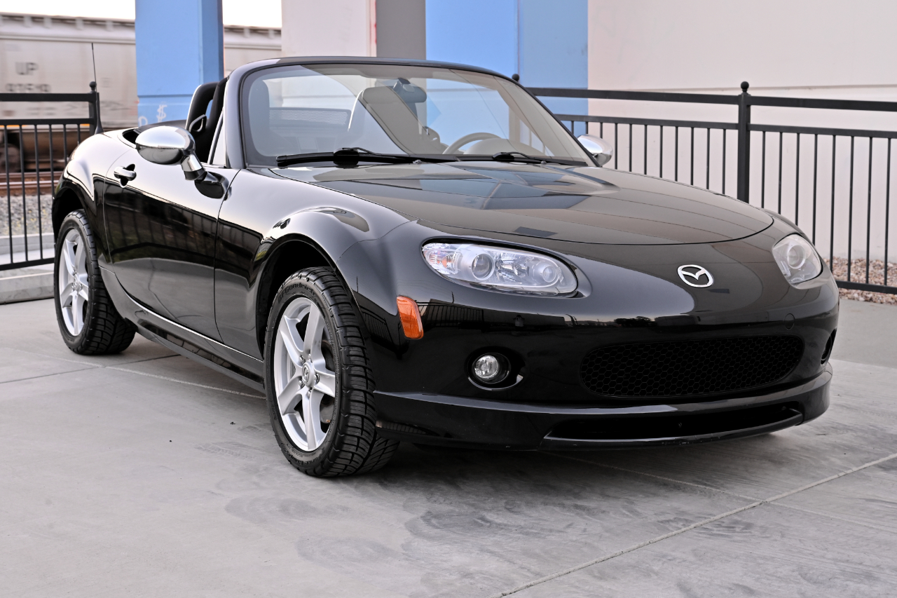 Mazda MX-5 Miata  2006