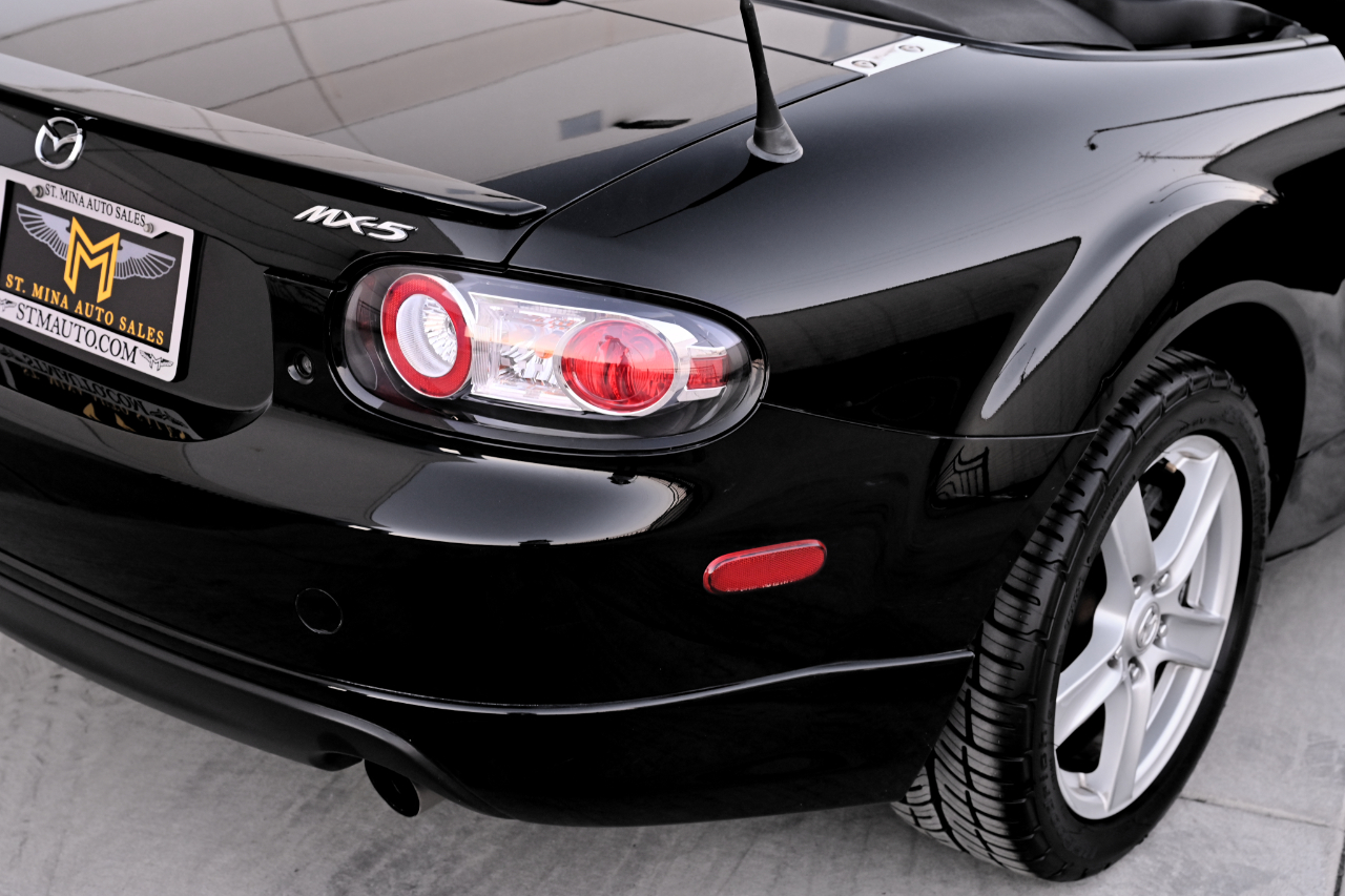 Mazda MX-5 Miata  2006