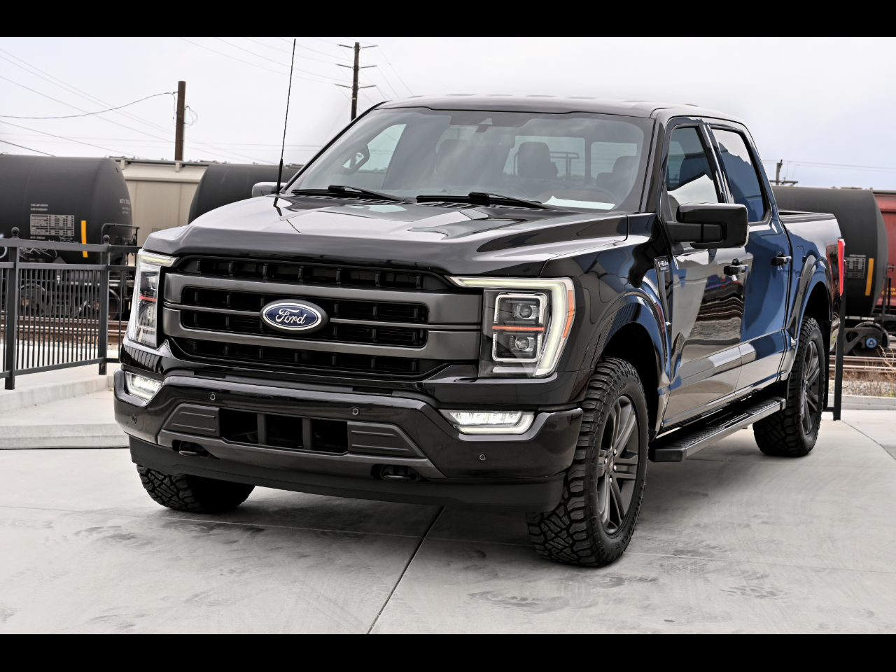 2022 Ford F-150 LARIAT 4WD SuperCrew 5.5'