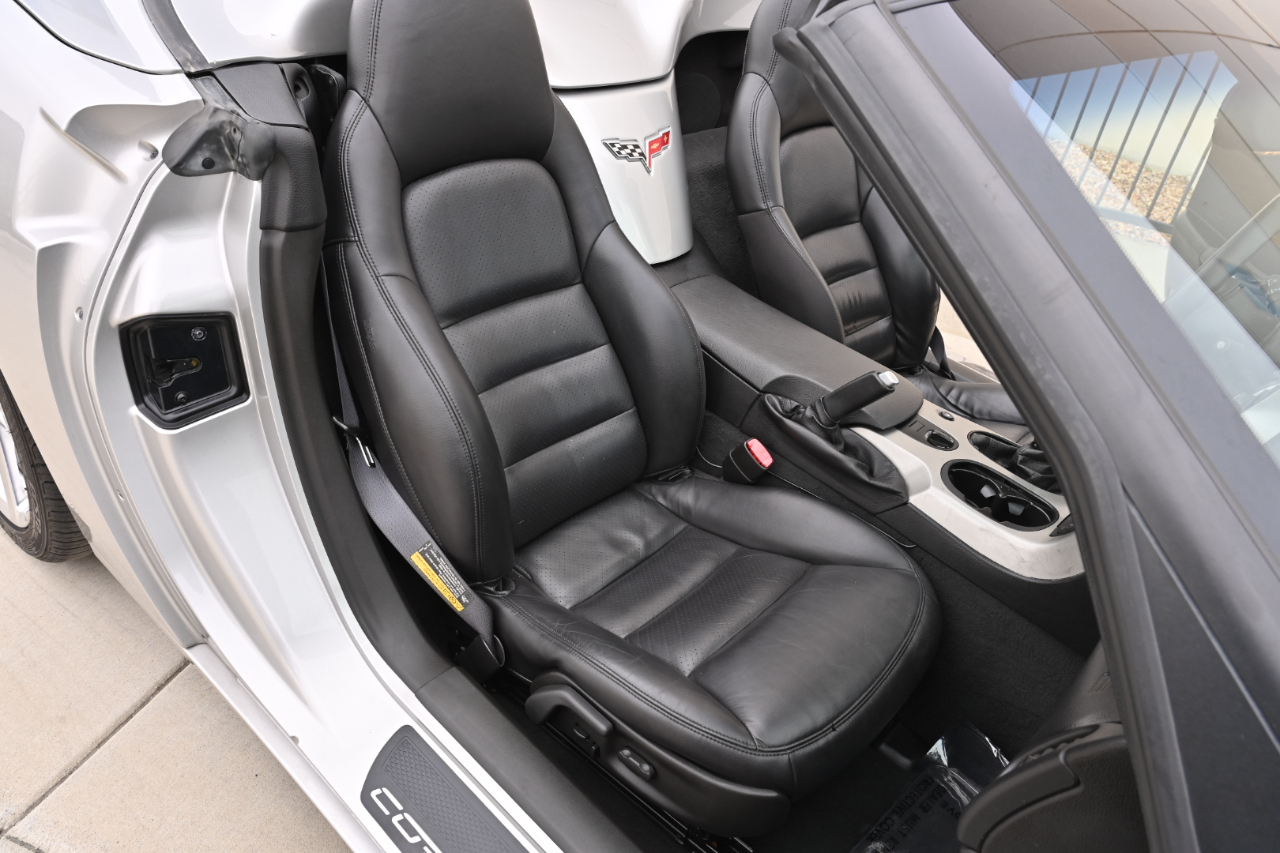 Chevrolet Corvette Convertible 2LT 2005