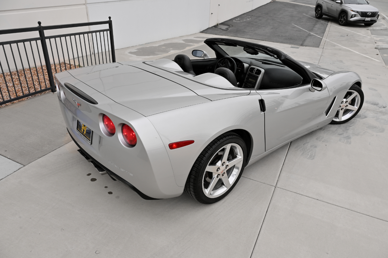 Chevrolet Corvette Convertible 2LT 2005
