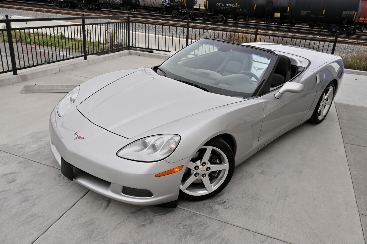 Chevrolet Corvette Convertible 2LT 2005