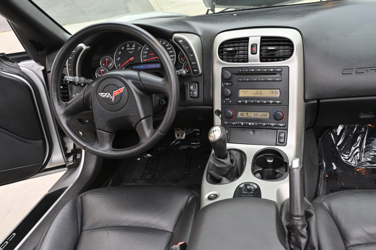 Chevrolet Corvette Convertible 2LT 2005