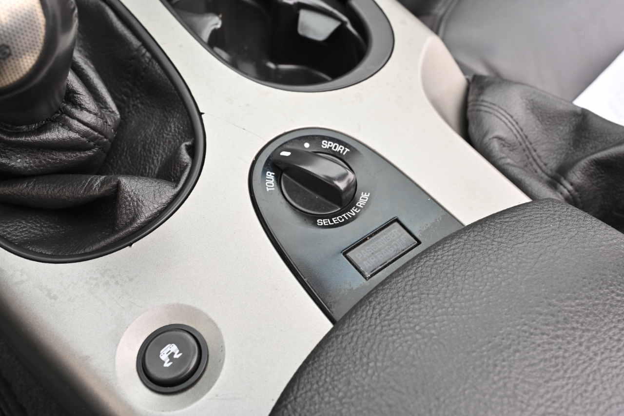 Chevrolet Corvette Convertible 2LT 2005