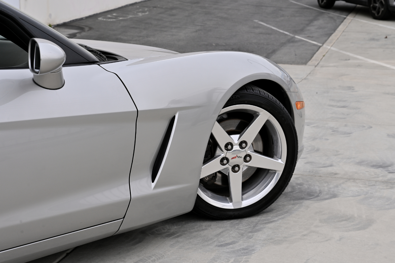 Chevrolet Corvette Convertible 2LT 2005