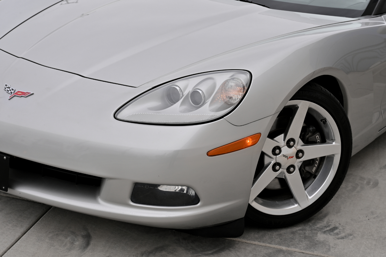 Chevrolet Corvette Convertible 2LT 2005