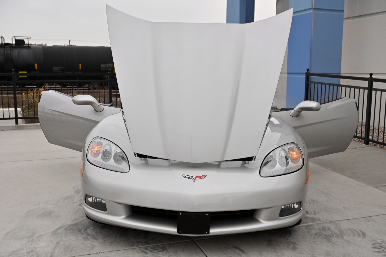 Chevrolet Corvette Convertible 2LT 2005