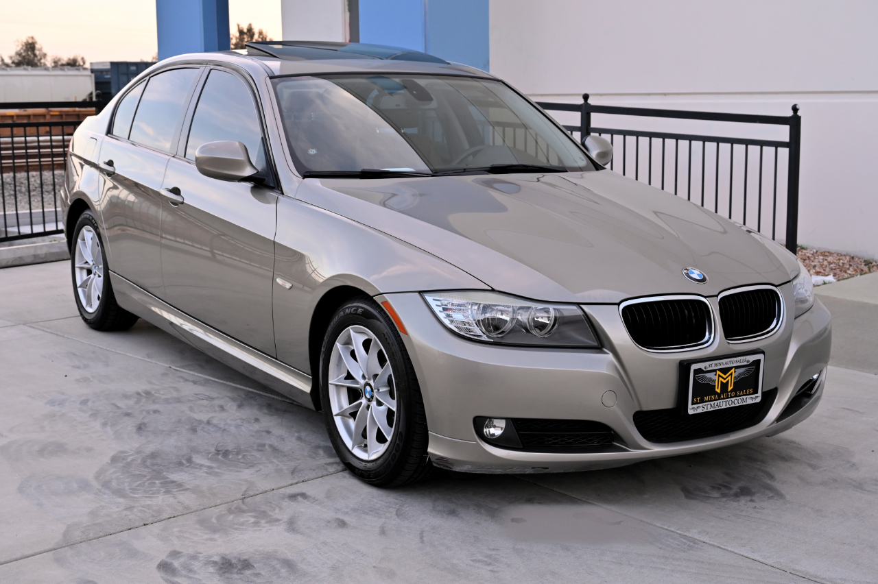 BMW 3 Series  2010