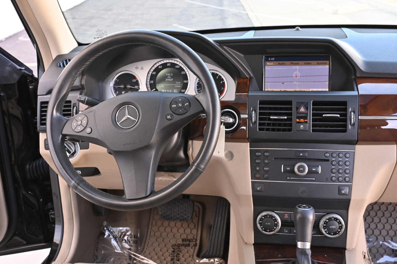 Mercedes-Benz GLK-Class  2012