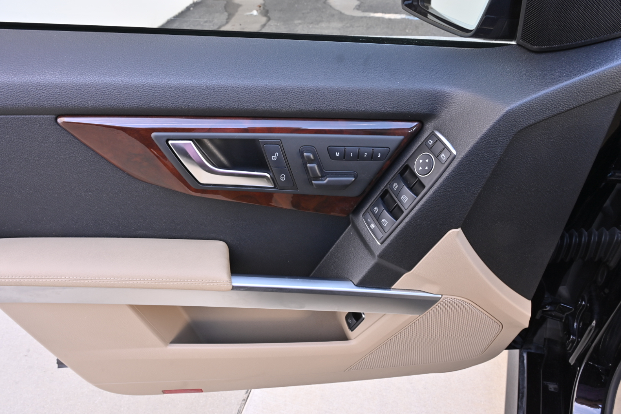 Mercedes-Benz GLK-Class  2012