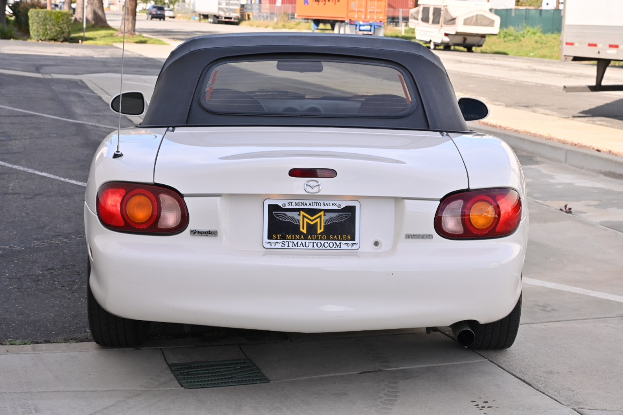 Mazda MX-5 Miata  1999