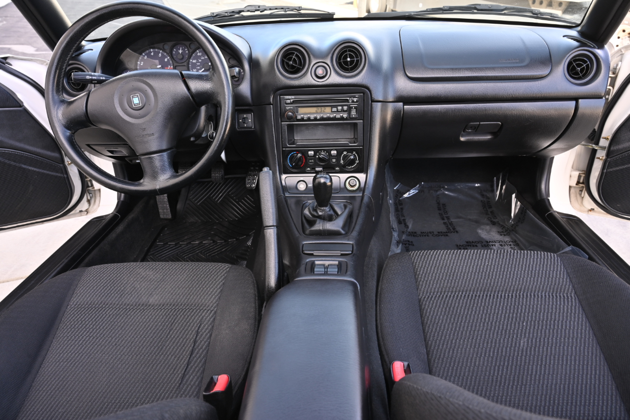 Mazda MX-5 Miata  1999