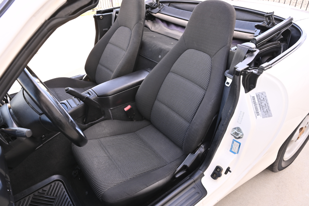 Mazda MX-5 Miata  1999