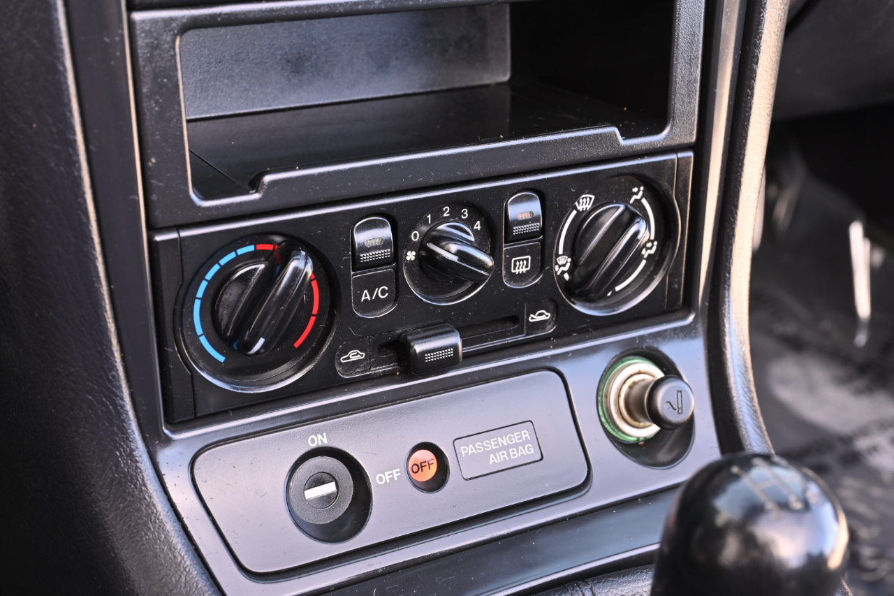 Mazda MX-5 Miata  1999