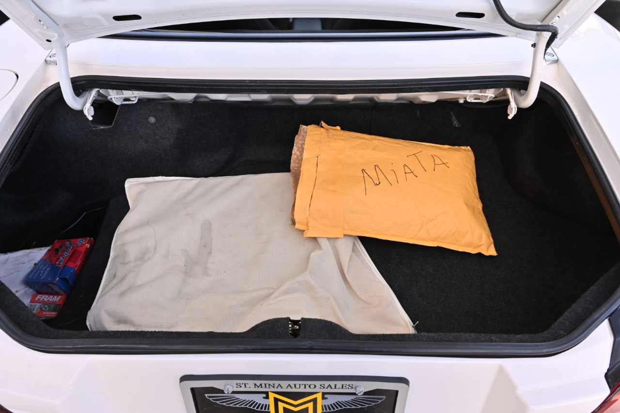 Mazda MX-5 Miata  1999