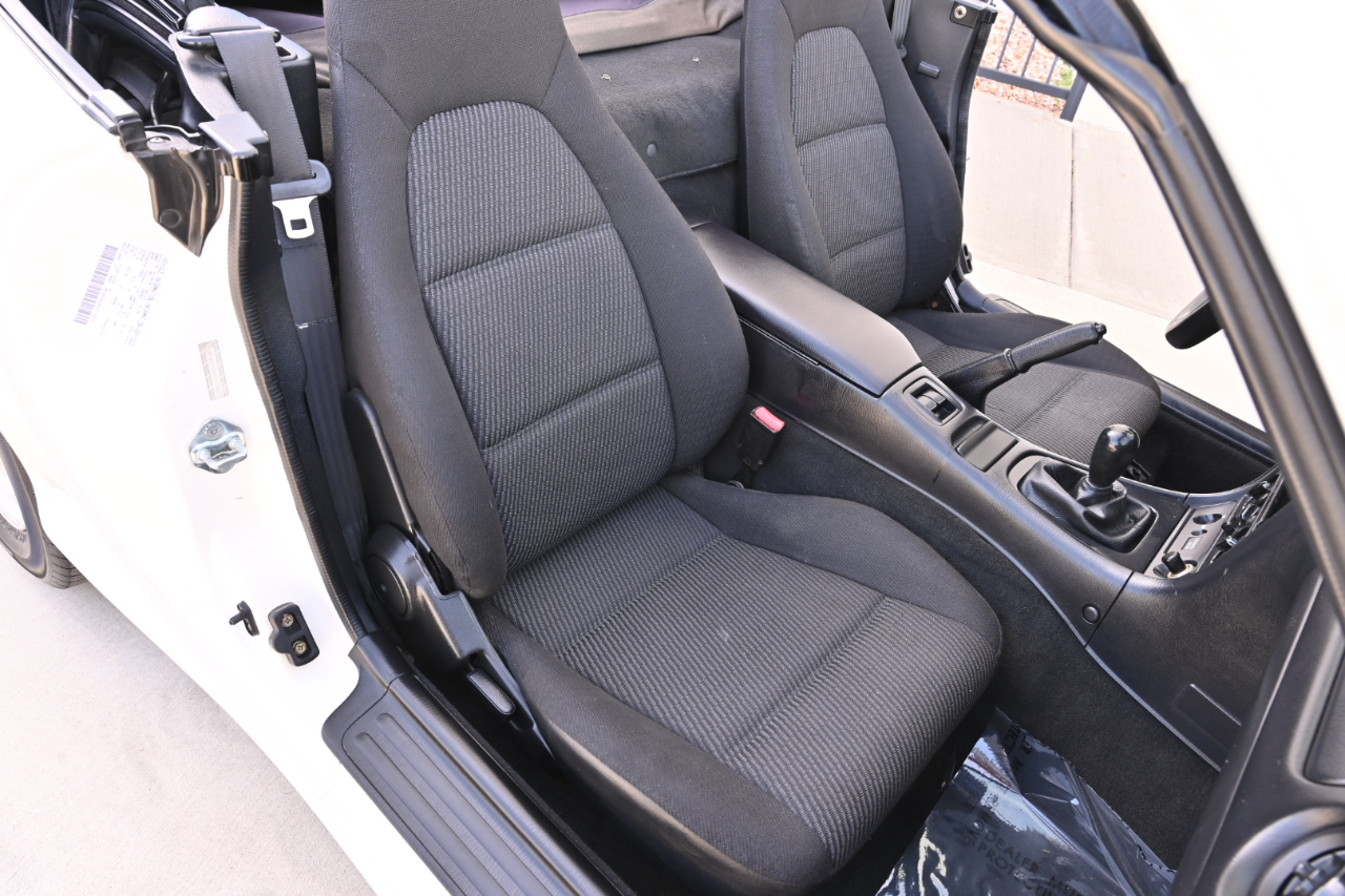 Mazda MX-5 Miata  1999