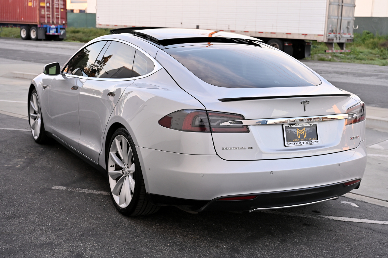 Tesla Model S  2016