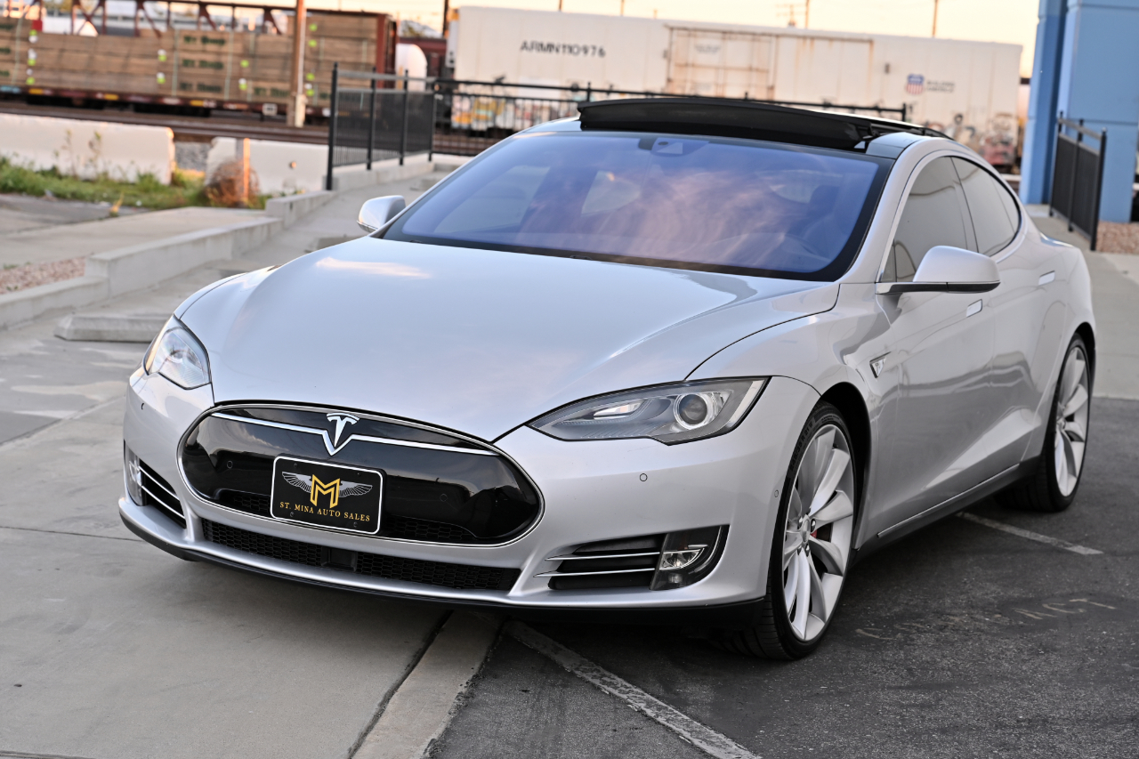 Tesla Model S  2016