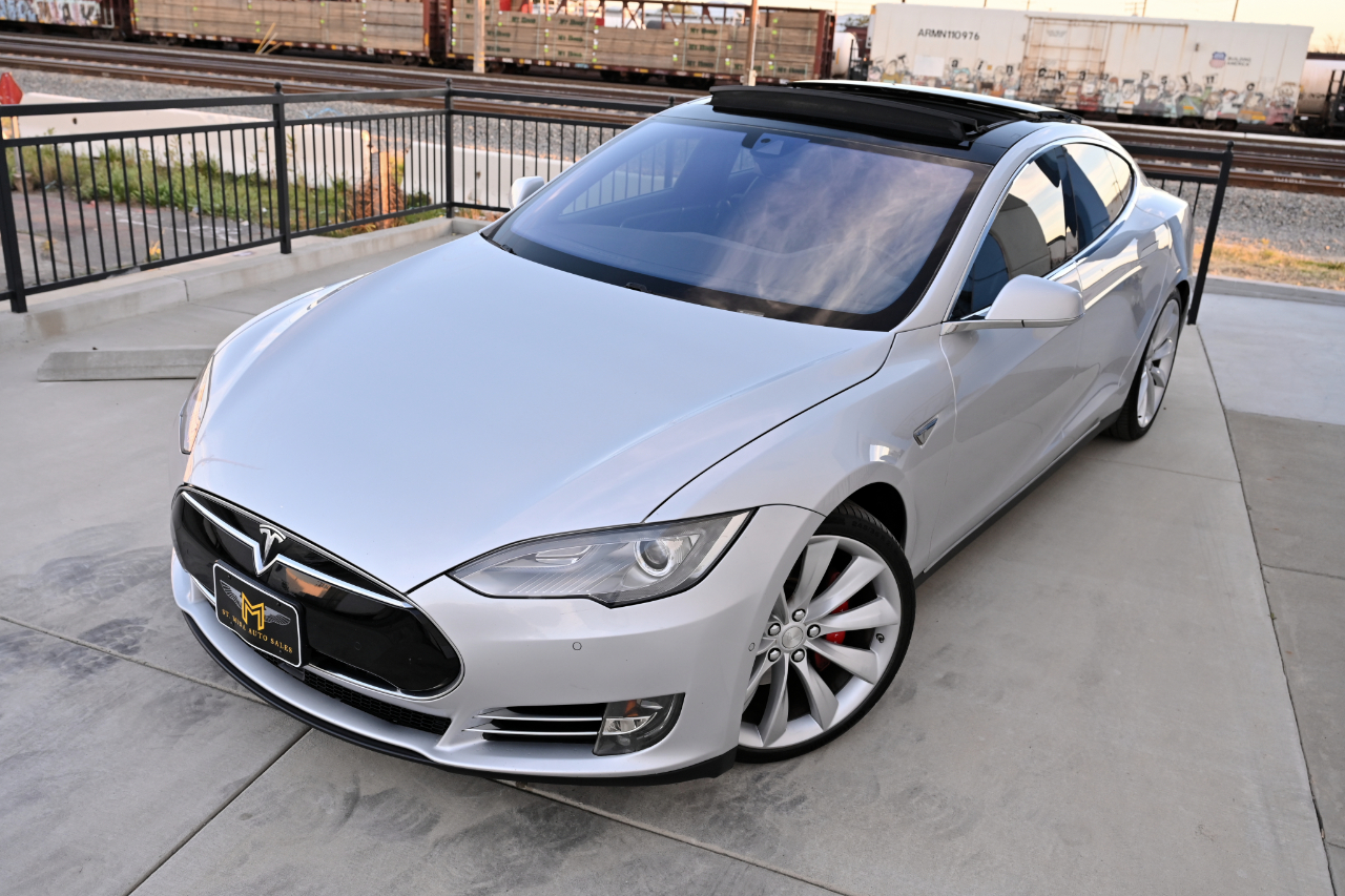 Tesla Model S  2016