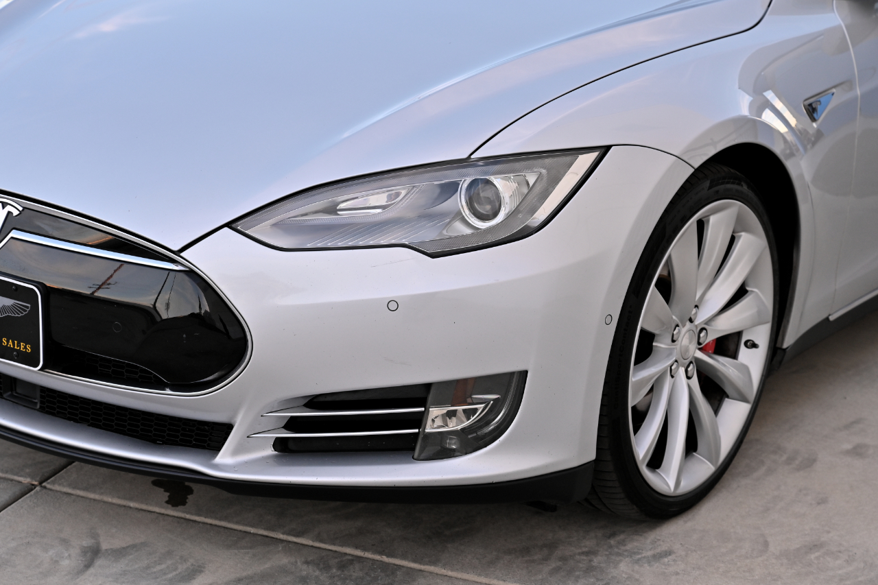 Tesla Model S  2016