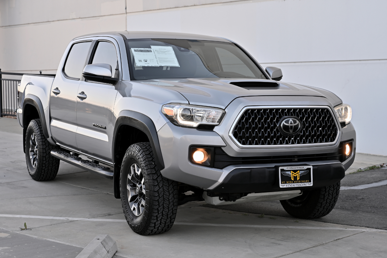 Toyota Tacoma  2018