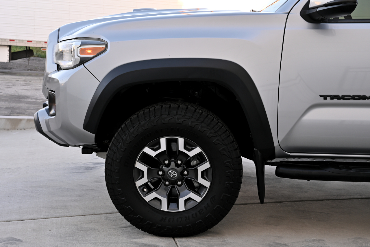 Toyota Tacoma  2018