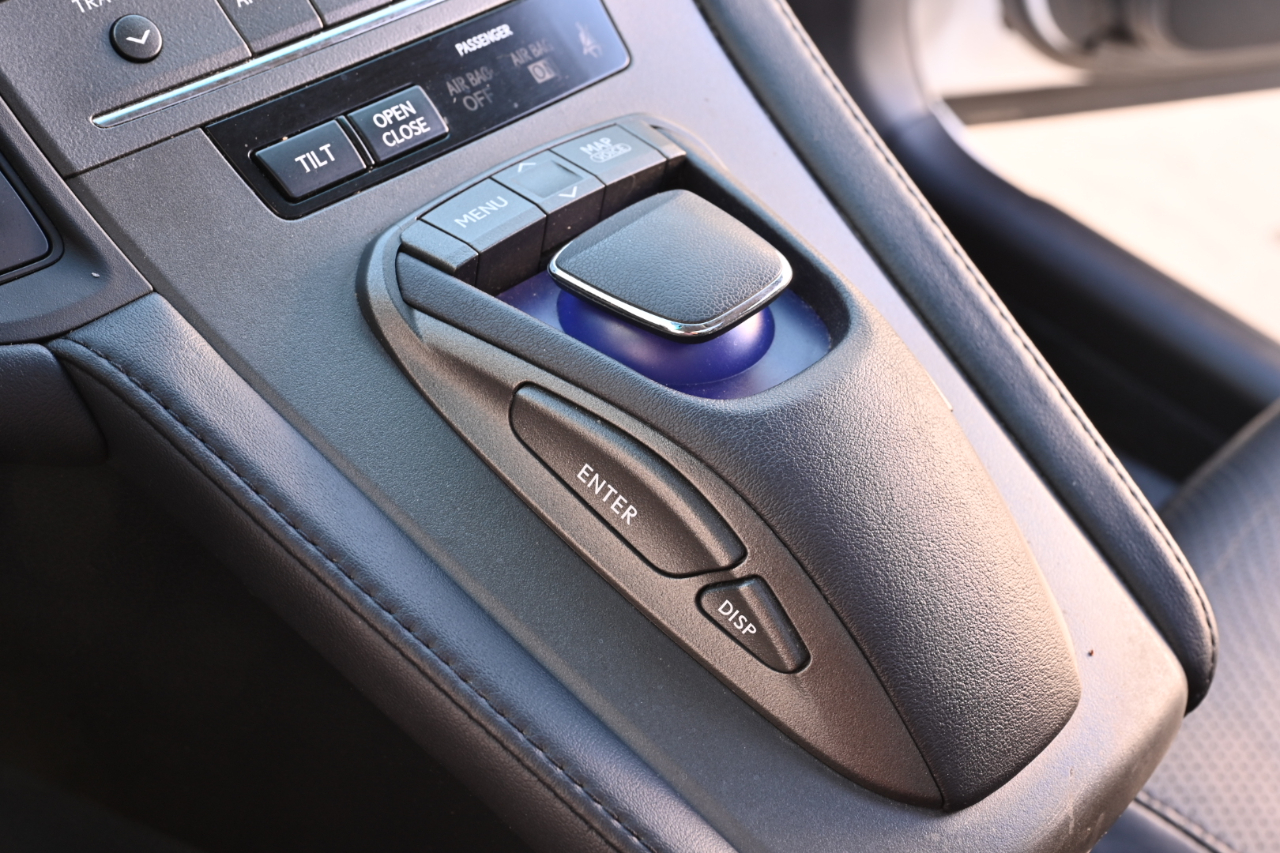 Lexus HS 250h Premium 2010