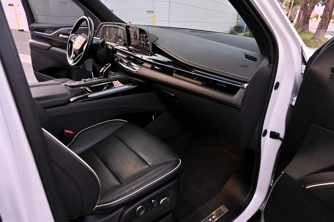 Cadillac Escalade ESV  2021