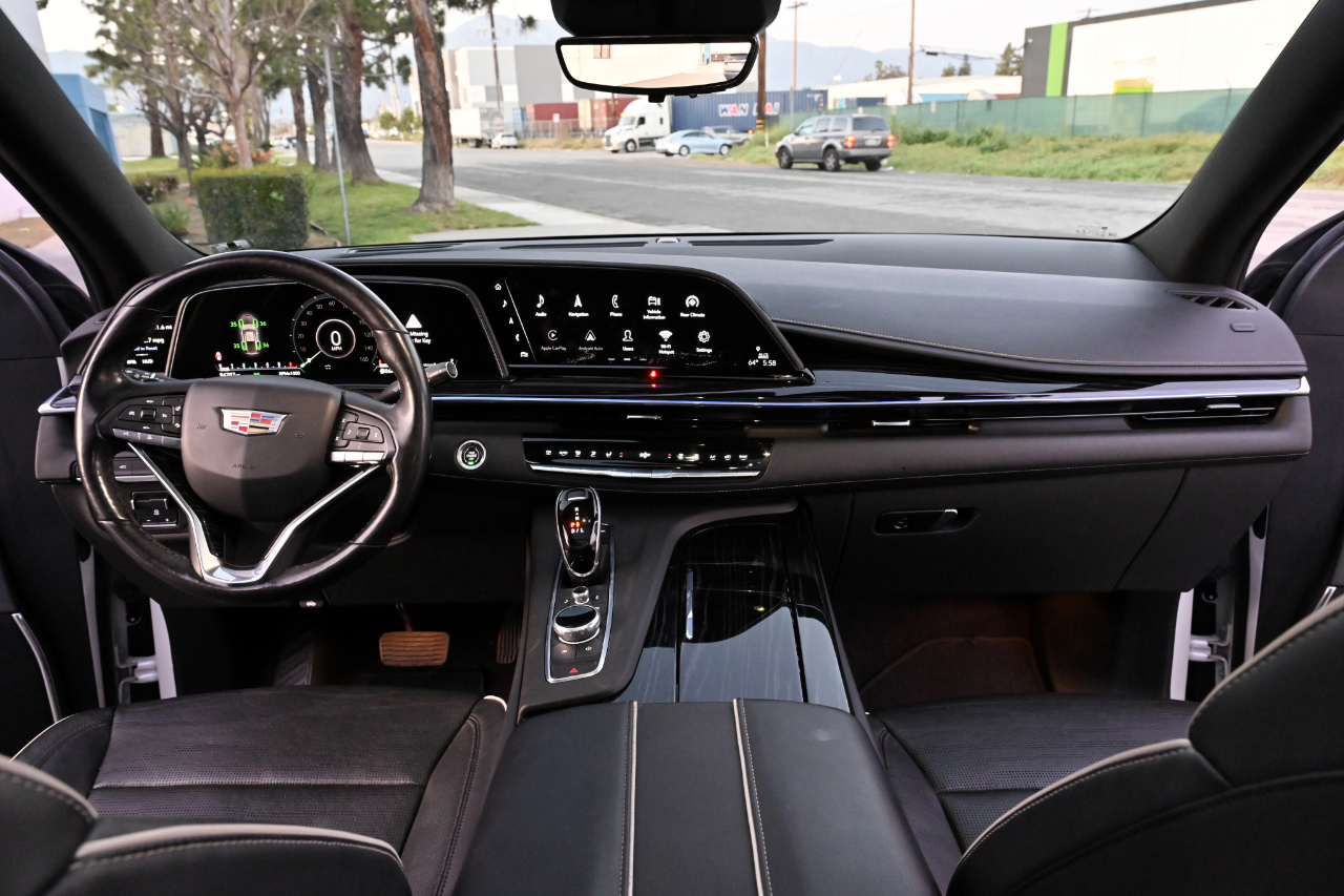 Cadillac Escalade ESV  2021