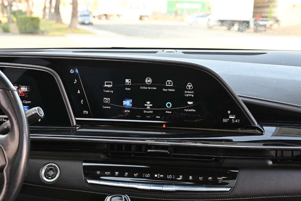 Cadillac Escalade ESV  2021