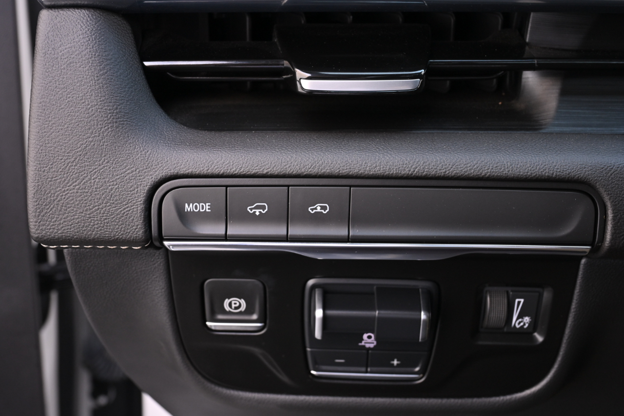 Cadillac Escalade ESV  2021