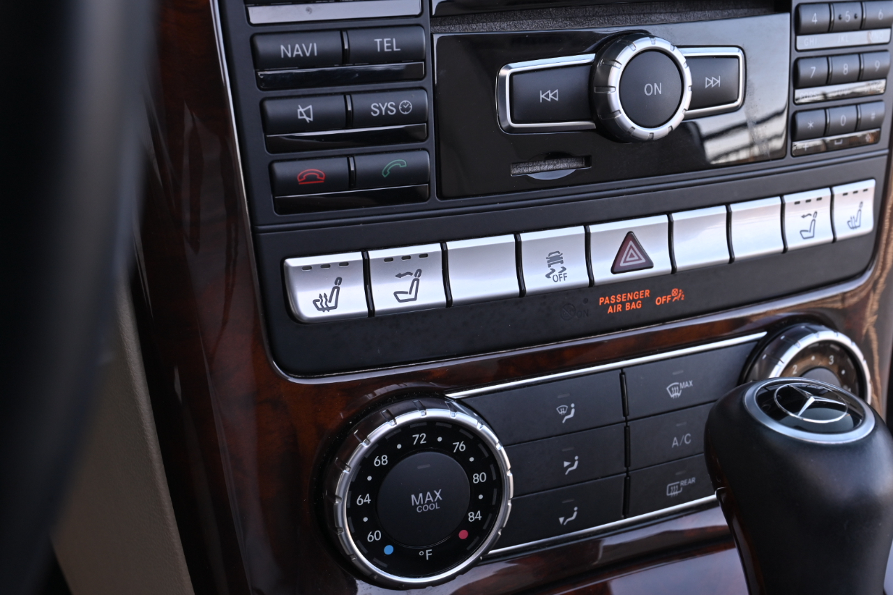 Mercedes-Benz SLK-Class  2012